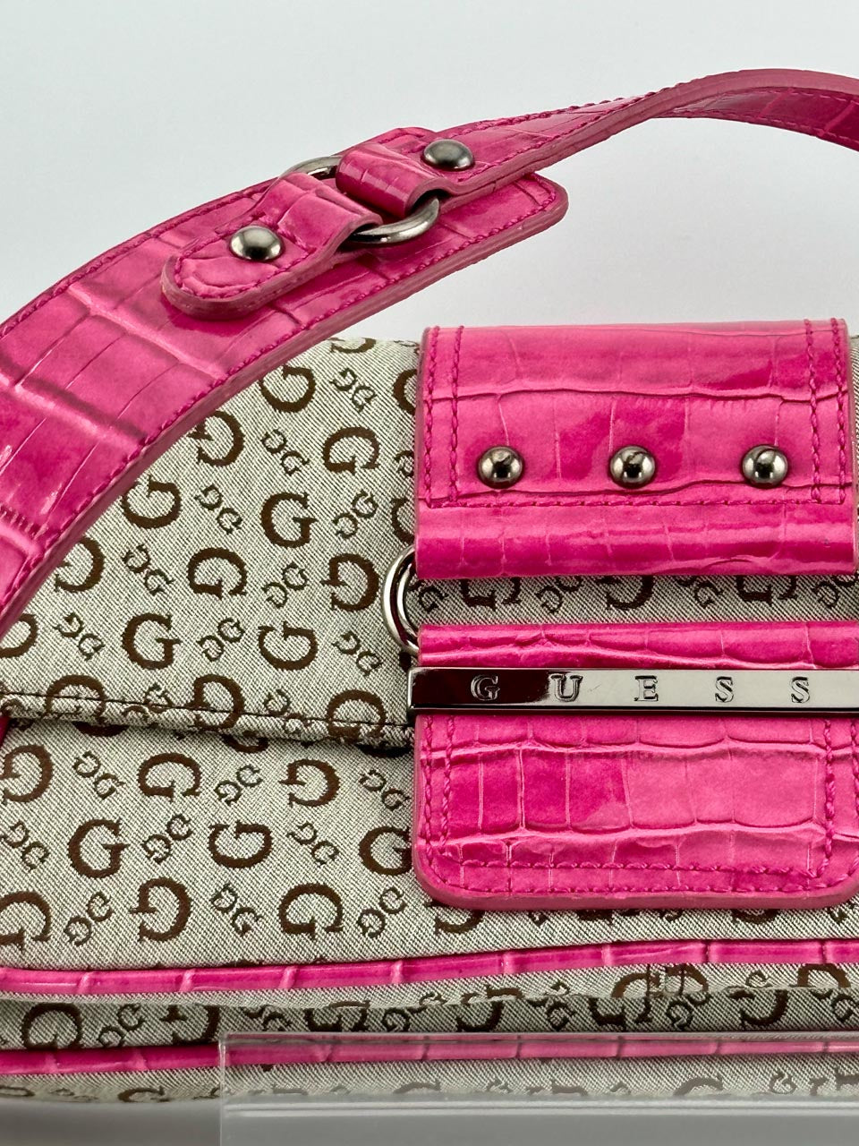 Y2K Guess Shoulder Baguette, Streetwear Shoulder Purse