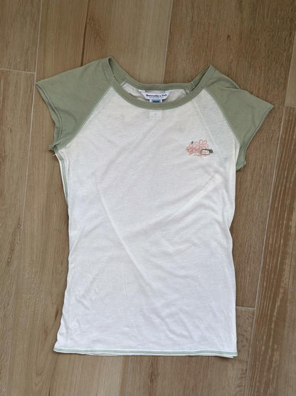 Vintage Y2K Abercrombie & Fitch Hibiscus Flower Graphic Baby Tee in Semi Sheer Fabric, Coconut Girl Top (S)